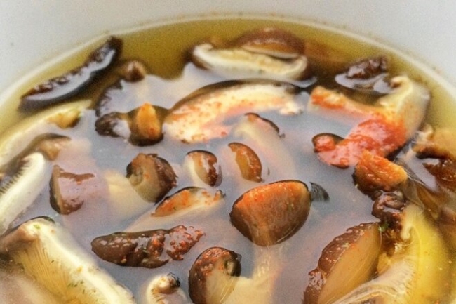 Мисо-суп с форелью и грибами шиитаке - «Первое блюдо»