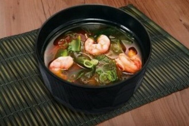 Мисо-суп с морепродуктами и рисовой лапшой - «Первое блюдо»