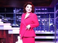 Елена Степаненко пришла в телестудию в розовом тотал-луке - «Я как Звезда»