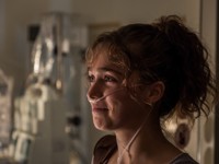 Как 26-летней девушке из Крыма дождаться трансплантации легких в Москве, если ей негде жить - «Про жизнь»