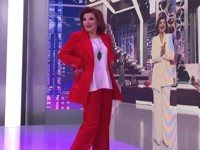 Елена Степаненко очаровала фанатов игривым образом в красном костюме - «Я как Звезда»