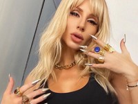 Светлана Лобода нарастила острые ногти-стилеты - «Я как Звезда»