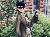 Молодая жена Петросяна похвасталась необычным тренчем - «Я как Звезда»