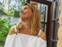 Юлию Высоцкую похвалили в сети за модный наряд - «Я как Звезда»