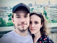 Александр Петров опубликовал редкое фото с возлюбленной - «Я как Звезда»