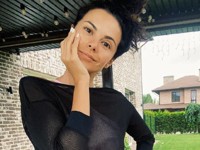 Похудевшая Настя Каменских показала идеальную фигуру в легинсах и кроп-топе - «Я как Звезда»