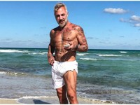 Знаменитые мужчины 50+ с шикарным прессом (фото) - «Я как Звезда»