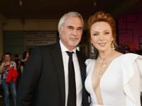 Как развивалась история любви Валерия Меладзе и Альбины Джанабаевой - «Я как Звезда»