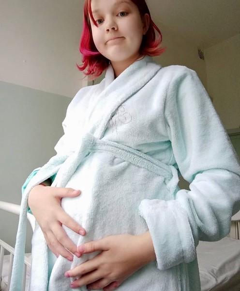 Семиклассница, забеременевшая от десятилетнего друга, родила дочь на полтора месяца раньше - «Домашние Питомцы»