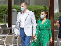 Королева Летиция выбрала для официального визита яркое платье - «Я как Звезда»