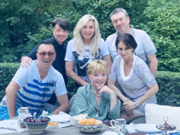 Алла Пугачева продолжает восхищать поклонников помолодевшим видом - «Я как Звезда»