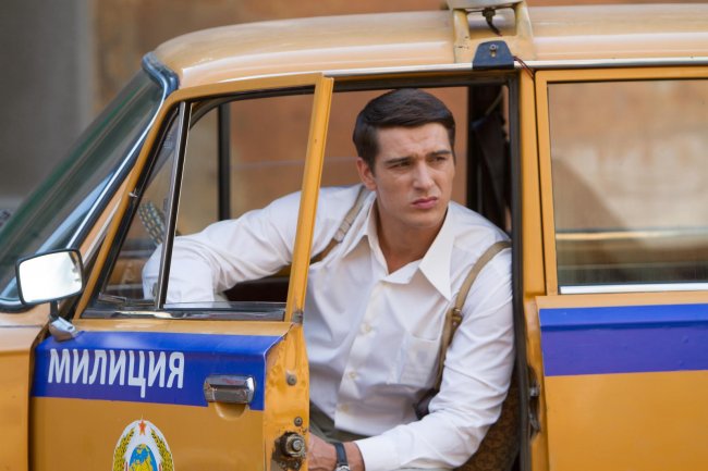 Мне нравится эстетика Одессы 70-х годов: импозантный Станислав Бондаренко рассказал о съемках в сериале «Анка с Молдаванки» - «Я и Отдых»