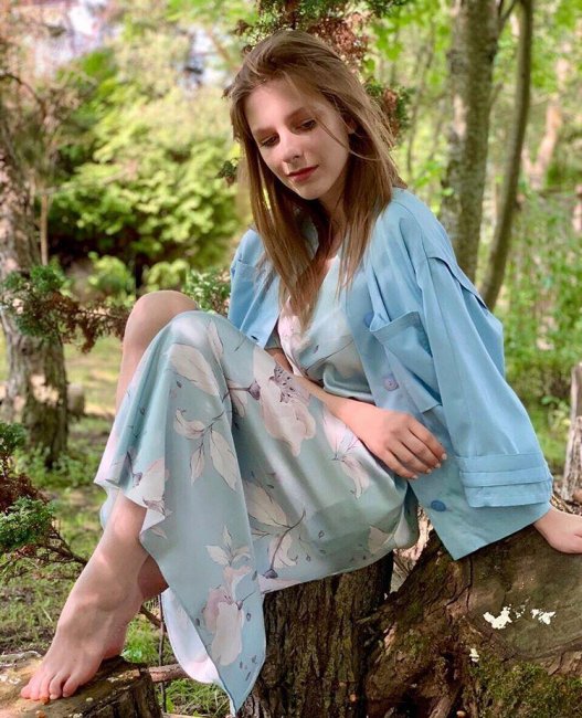 Такую фигуру нельзя прятать! Лиза Арзамасова показала первое фото в купальнике - «Я и Отдых»