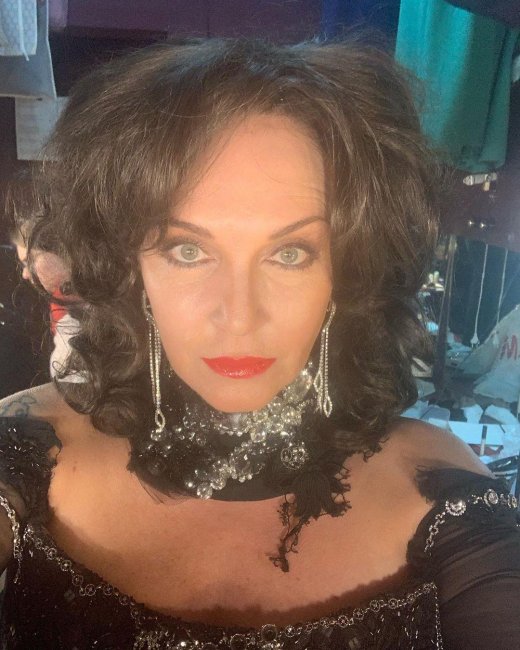 Роковая женщина! Татьяна Лютаева даже с газонокосилкой хороша! - «Я и Отдых»