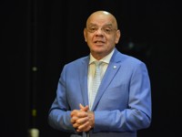 Как сейчас выглядит 70-летний Константин Райкин - «Я как Звезда»