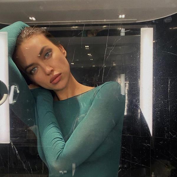 С изюминкой! Ирина Шейк продемонстрировала фигуру на пикантном снимке - «Я и Отдых»