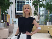 Валерия похвасталась стильным образом в трендовом топе и комбинированной юбке - «Я как Звезда»