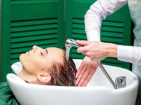 Журналистка не мыла голову две недели и поделилась впечатлениями - «Я как Звезда»