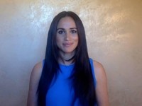 Меган Маркл в темно-синем топе выступила на онлайн-саммите - «Я как Звезда»