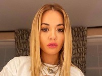 29-летнюю Риту Ору заподозрили в романе с режиссером - «Я как Звезда»