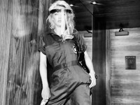 Памела Андерсон в комбинезоне и на шпильках отправилась в путешествие - «Я как Звезда»