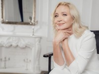 Муж Полины Гагариной устроил фотосессию теще и стал ее агентом - «Я как Звезда»