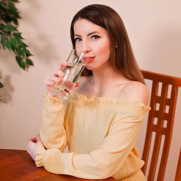 В день памяти мужа Екатерина Диденко напомнила об опасности коктейлей с сухим льдом - «Домашние Питомцы»