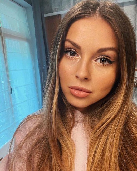 Настоящее буйство красок! Нюша кардинально сменила цвет волос - «Домашние Питомцы»