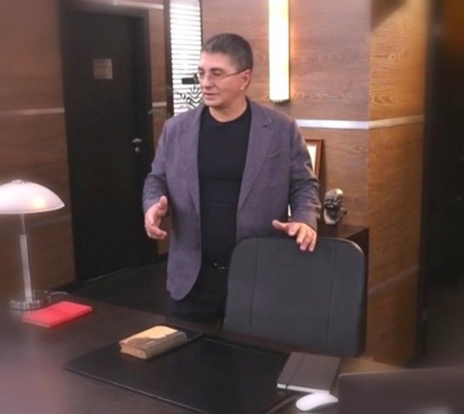 Александр Мясников рассказал, кому необходимо пить кофе - «Я и Отдых»