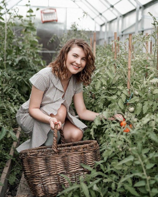 Моя мечта сбылась! Анна Цуканова-Котт похвасталась урожаем с собственных грядок - «Домашние Питомцы»