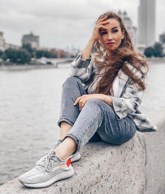 Становлюсь другой женщиной: Анфиса Чехова призналась, что делает наращивание волос - «Домашние Питомцы»