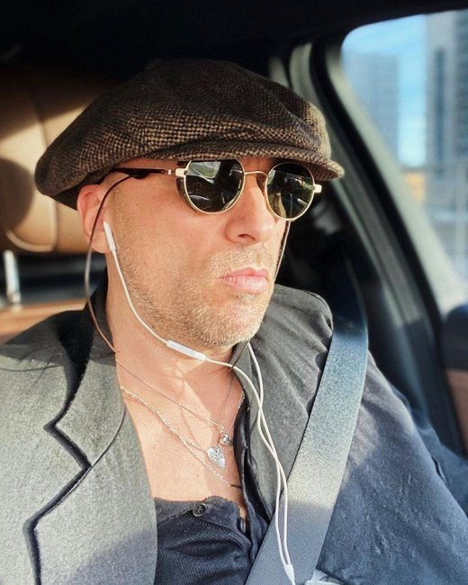 Потому что нельзя: Дмитрий Нагиев опубликовал пикантное фото в коротких шортах - «Домашние Питомцы»