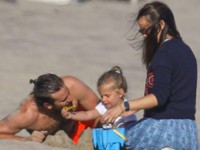 Брэдли Купер и экс-жена Бена Аффлека провели день на пляже - «Я как Звезда»