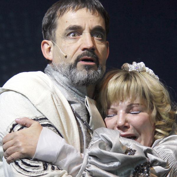 Дмитрий Певцов голосом Сталина «защитил» Александру Захарову от сплетен - «Домашние Питомцы»