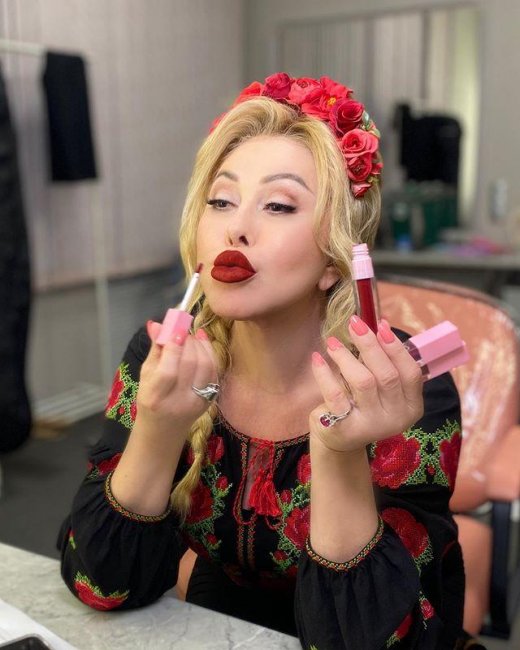 Почти не узнать! В сети обсуждают архивный снимок Любови Успенской до пластических операций - «Домашние Питомцы»