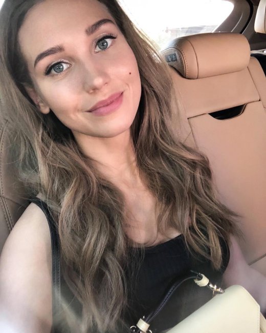 Кристина Асмус оставила дочь с Гариком Харламовым на несколько месяцев - «Домашние Питомцы»