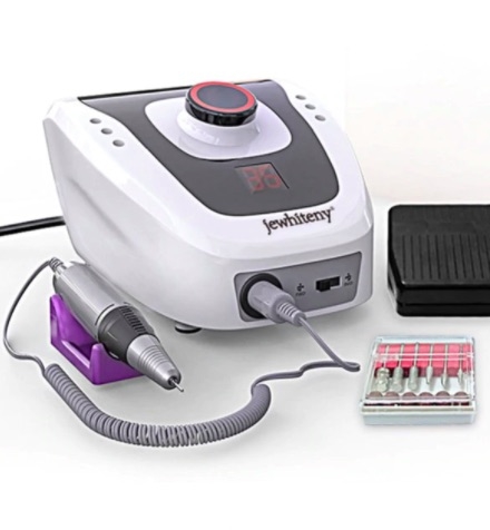 «Зимой я хожу без перчаток»: 5 девушек честно рассказывают о жизни с длинными ногтями - «Я и Красота»