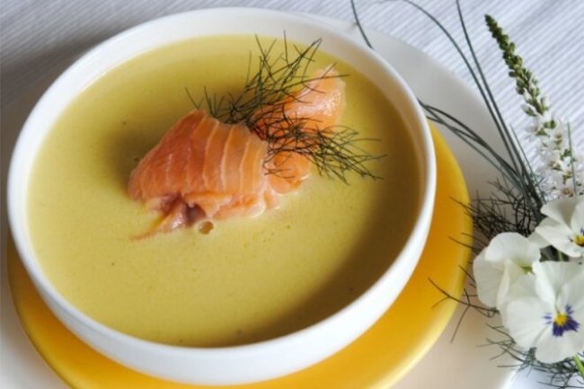 Суп-пюре из тыквы и картофеля с копченой рыбой - «Первое блюдо»