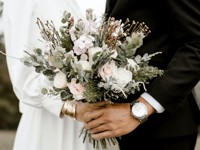 Букет из бусин, атласный халат и еще 18 находок для невесты с AliExpress - «Про жизнь»