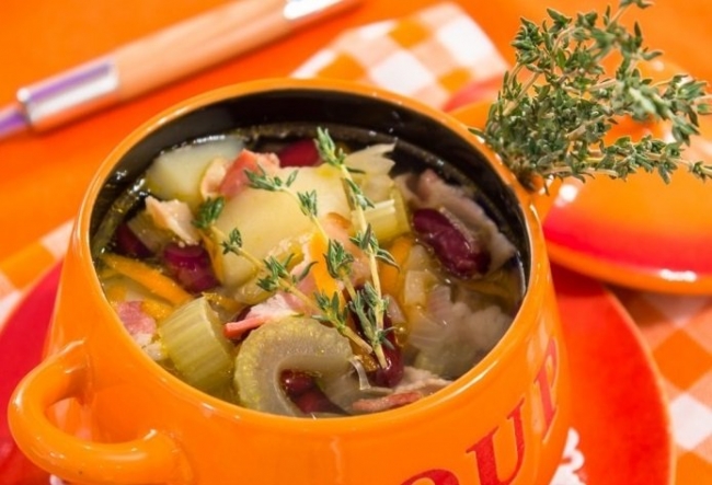 Суп с беконом, сельдереем и фасолью - «Первое блюдо»