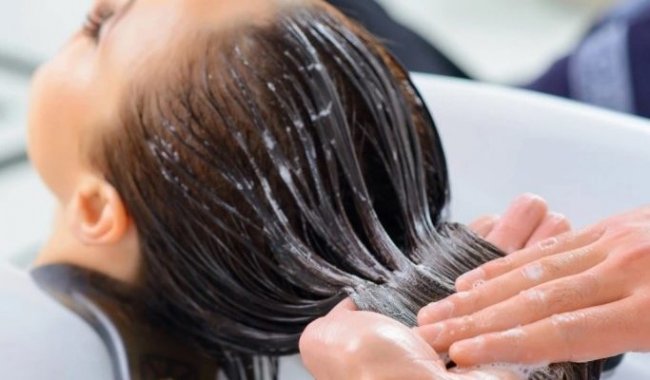 Вредно ли мыть голову каждый день? - «Новости»