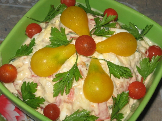 Салат картофельный с помидорами - «Закуски»