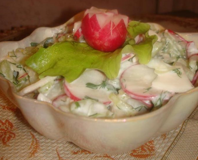 Легкий салат с брынзой - «Закуски»