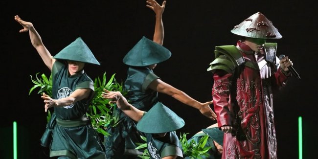 Дык Фук, звонят колокола - «Стиль жизни»